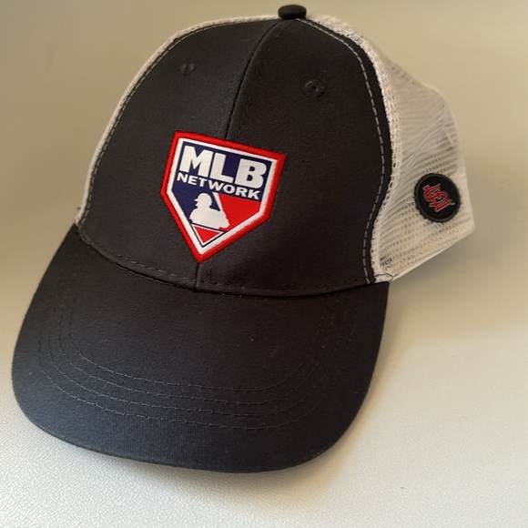 Women’s Adjustable Bill Hats - Picture 6 of 6